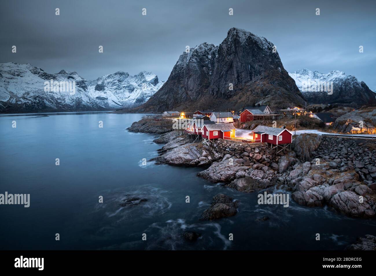 Hamnoy Fischerdorf im Winter auf Lofoten Island, Norwegen Stockfoto