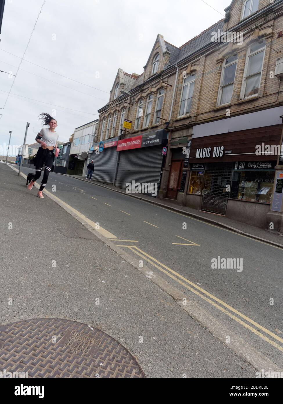 Newquay desertierte, Covid 19 Lockdown, Einkaufsviertel leer, Touristengeschäft geschlossen. Newquay Cornwall, Großbritannien. Kredit:Robert Taylor/Alamy Live News Stockfoto