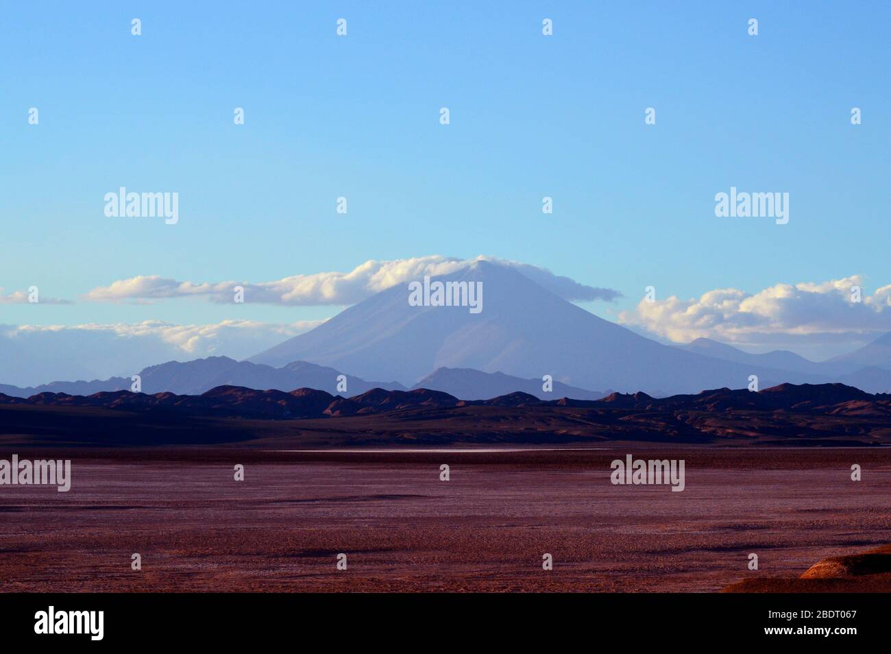 Schöne Landschaft Ankunft in Tolar Grande, Salta, Argentinien Stockfoto