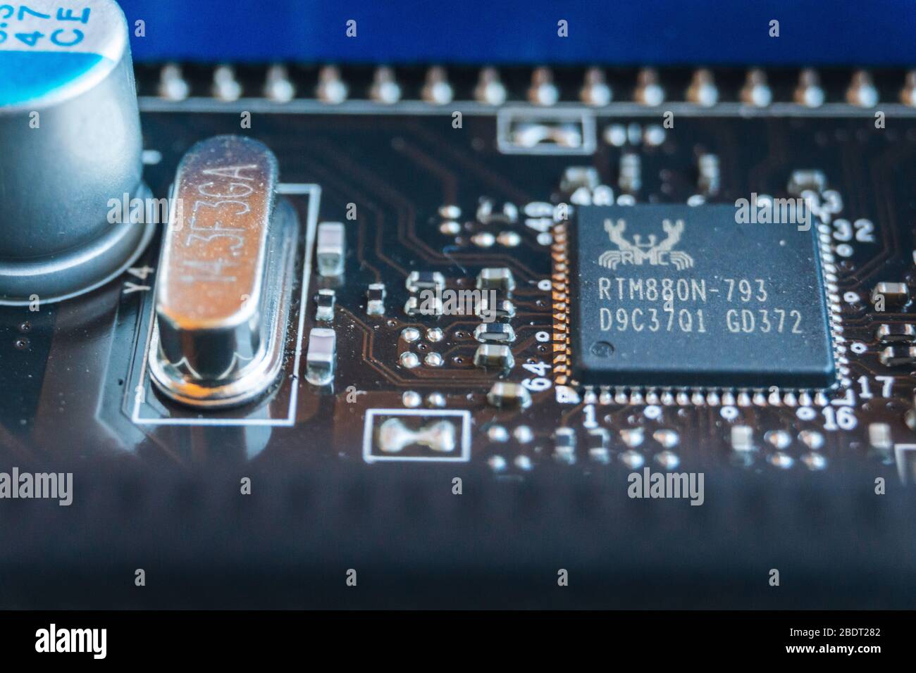 Makroaufnahme eines Motherboard-Schaltkreises Stockfoto