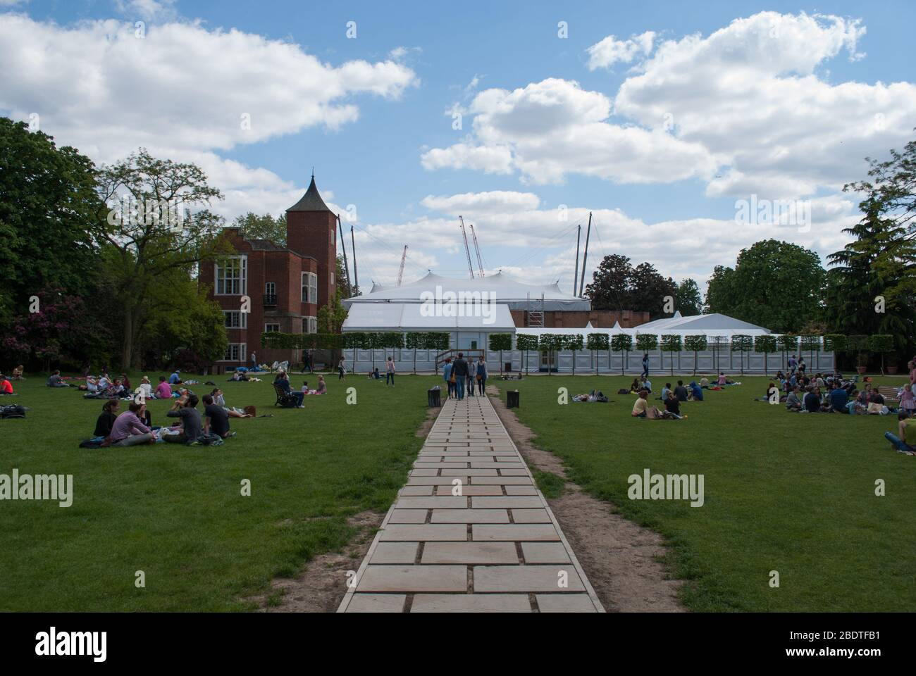 Holland House Landschaft Grün Formell Rosengarten Holländisch Holland Park, Ilchester Pl, Kensington, London Stockfoto