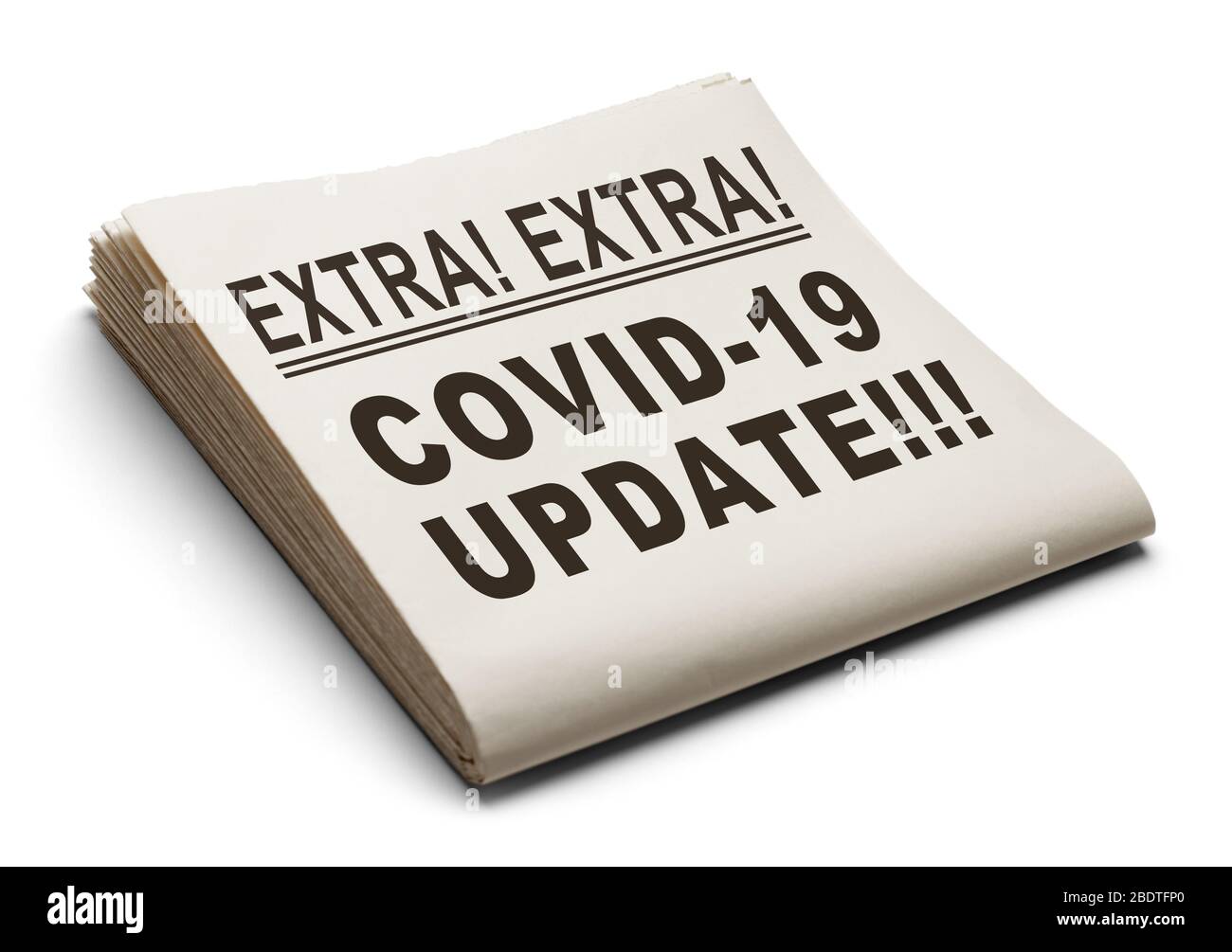 Zeitung mit COVID-19 Update isoliert auf weißem Hintergrund. Stockfoto