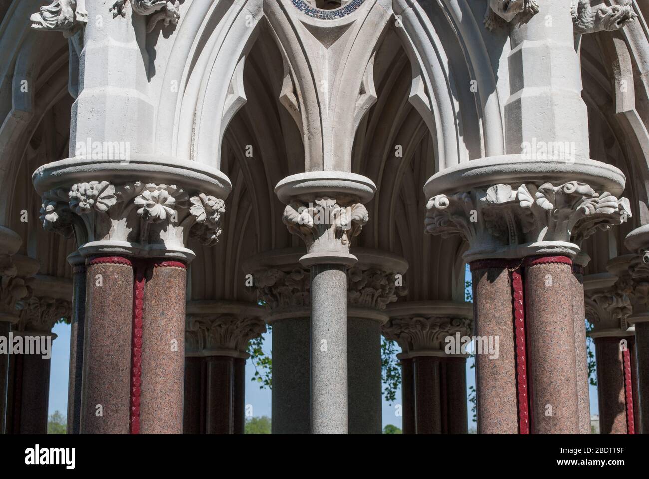 Buxton Memorial Water Fountain Neogotische Architektur 1 Millbank, Westminster, London SW1P 3JU von Charles Buxton Samuel Sanders Teulon Stockfoto