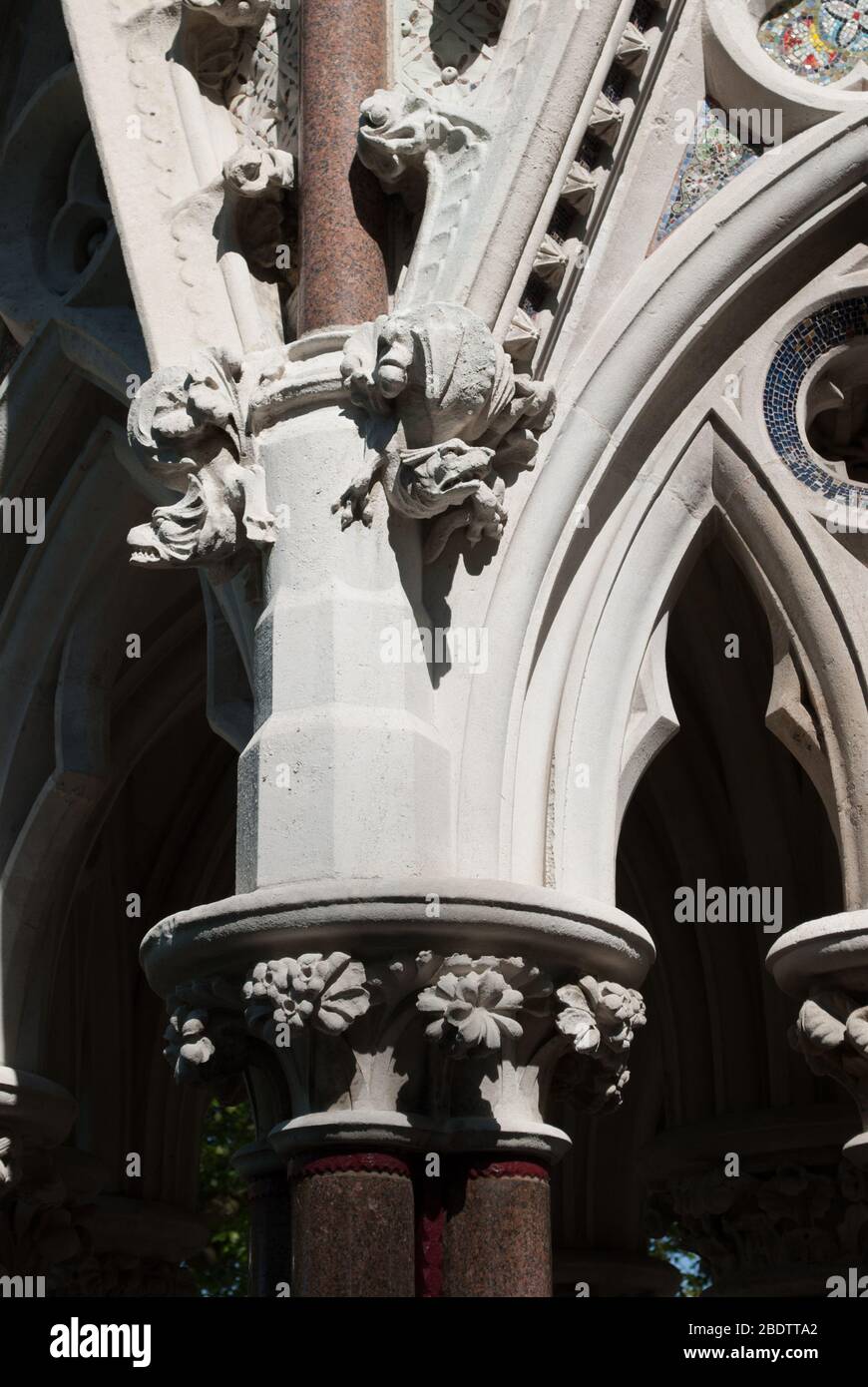 Buxton Memorial Water Fountain Neogotische Architektur 1 Millbank, Westminster, London SW1P 3JU von Charles Buxton Samuel Sanders Teulon Stockfoto