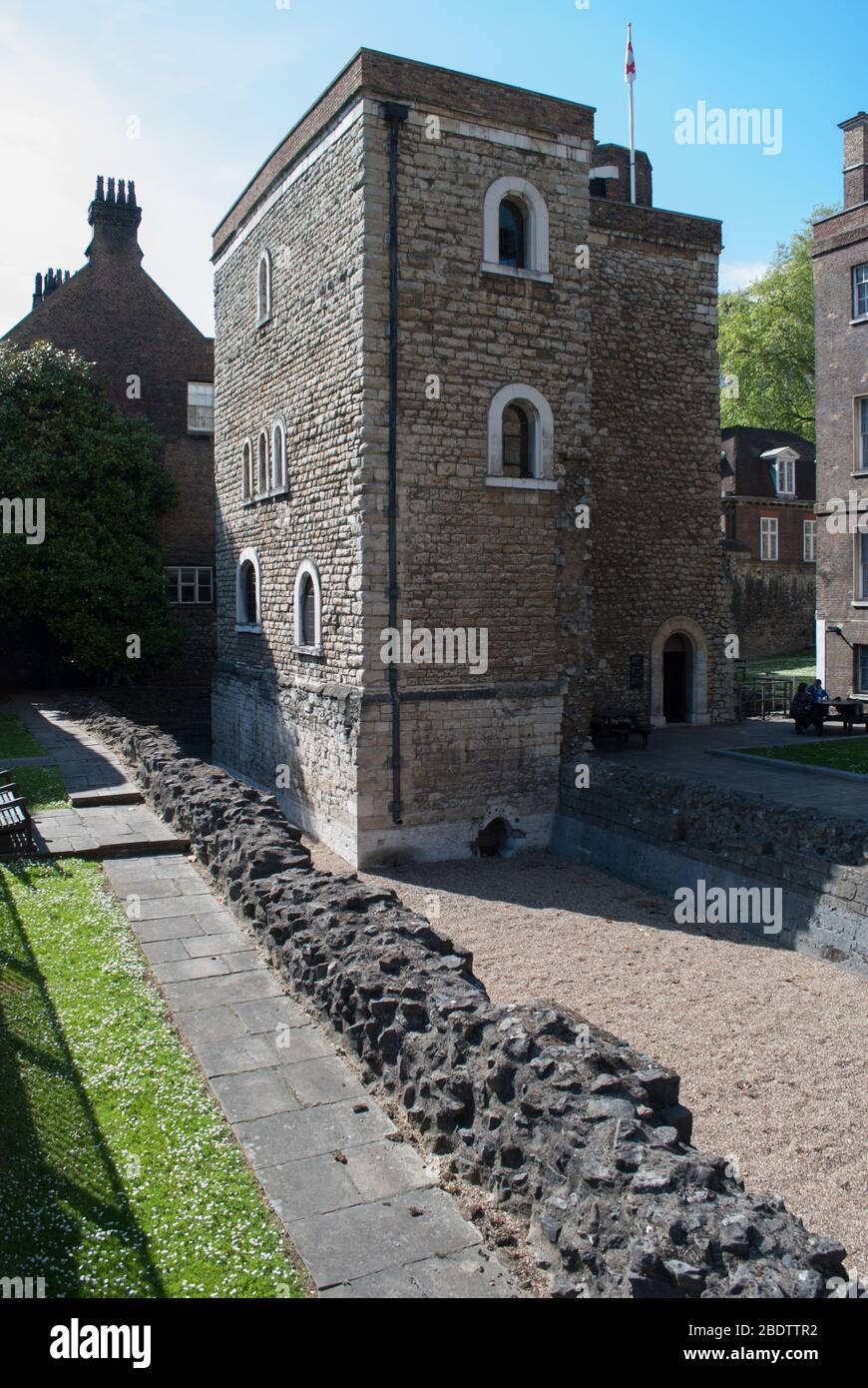 English Heritage Kentish Ragstone Old Jewel Tower, Abingdon Street, Westminster, London SW1P von Henry de Yevele Stockfoto