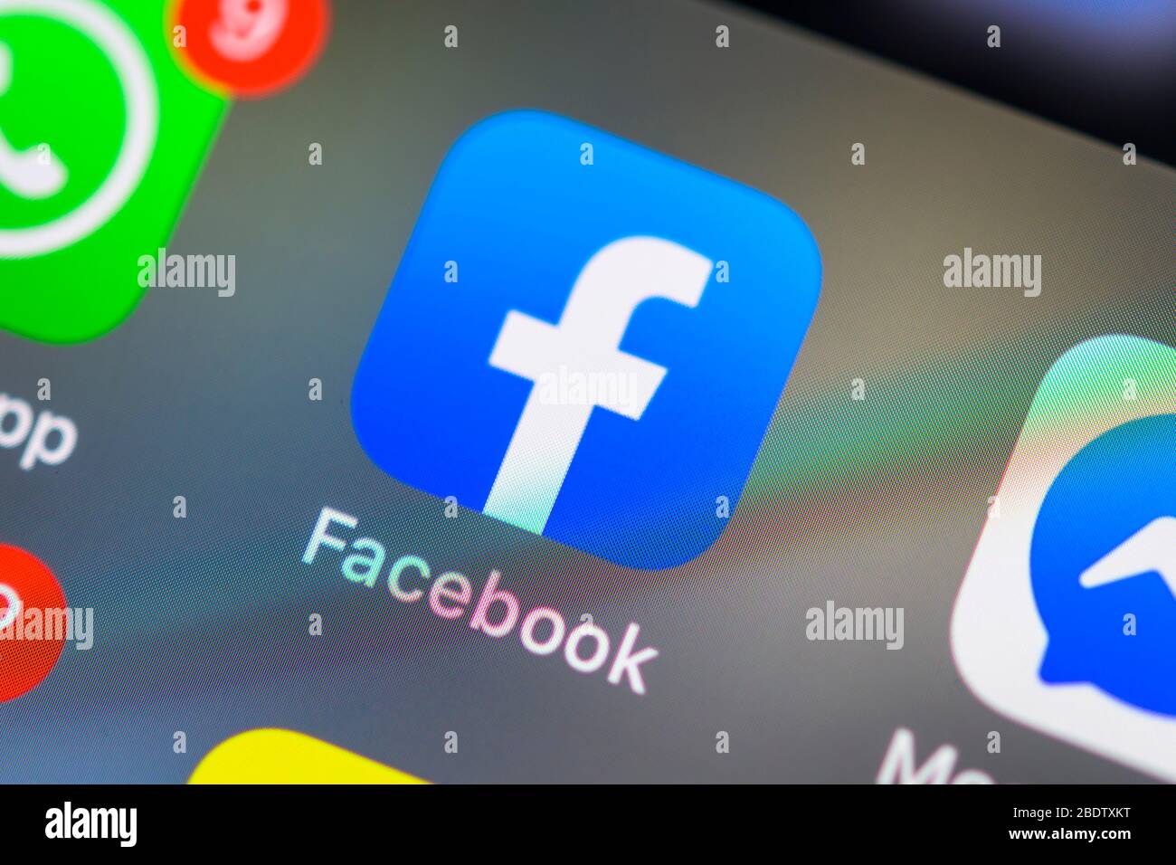 Facebook-Anwendung, soziales Netzwerk, App-Symbol, Anzeige auf dem Display von Handy, Smartphone, Detail, Vollformat Stockfoto