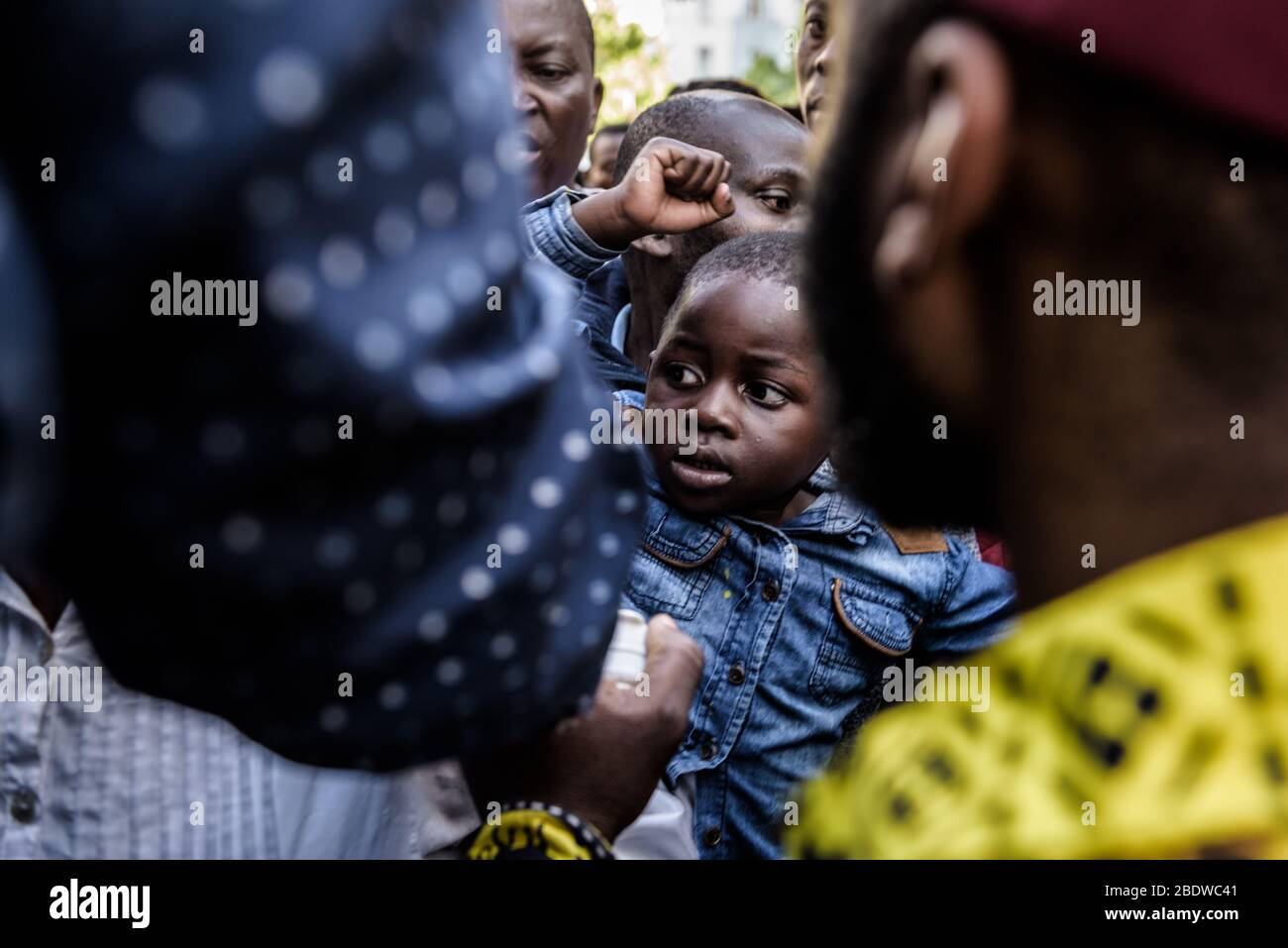 Afrikanische ausländische Flüchtlinge auf dem Greenmarket Square in Kapstadt während ihrer sechsmonatigen Besetzung der Central Methodist Church in Südafrika Stockfoto
