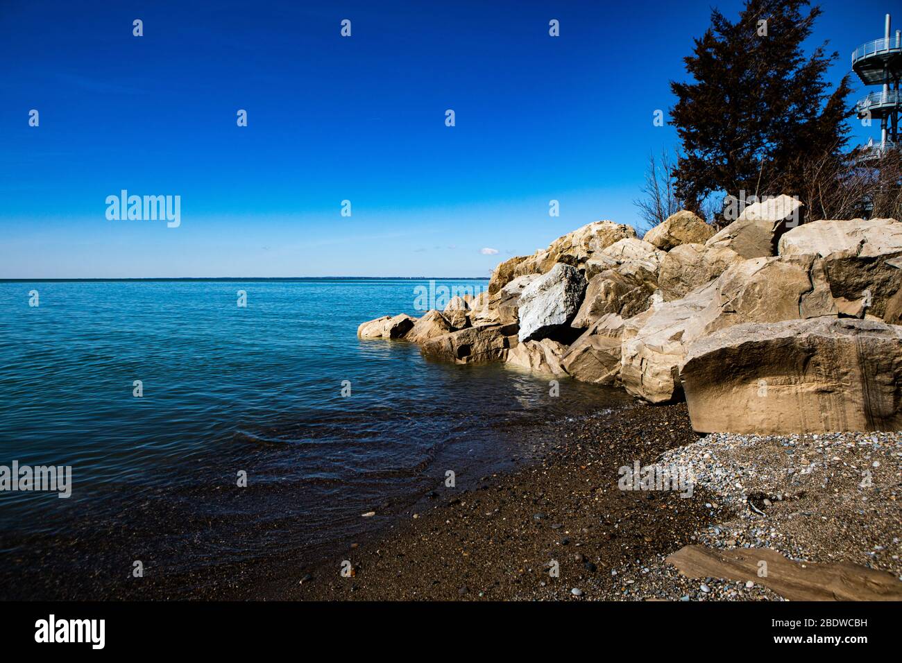 Clear Blue Rocky Boulder Point Pelee Tip Landscape Stockfoto