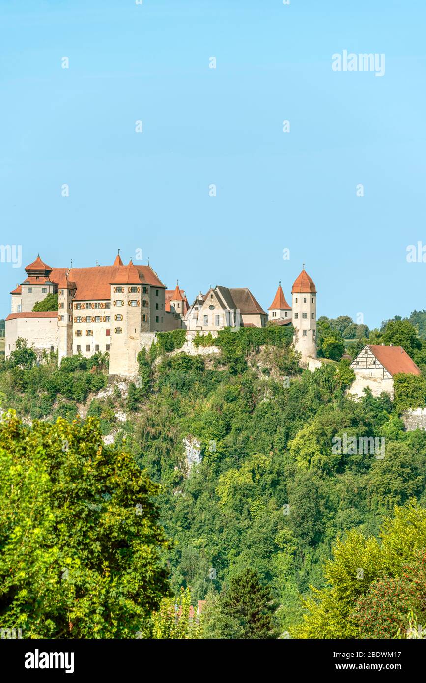 Blick auf Schloss Harburg im Sommer, Schwaben, Bayern, Deutschland Stockfoto