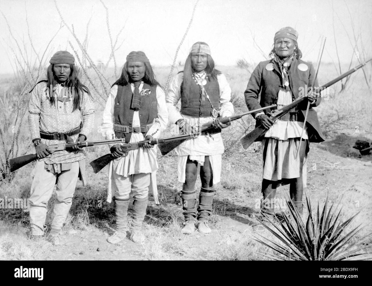 Geronimo mit Apache Warriors, 1886 Stockfoto