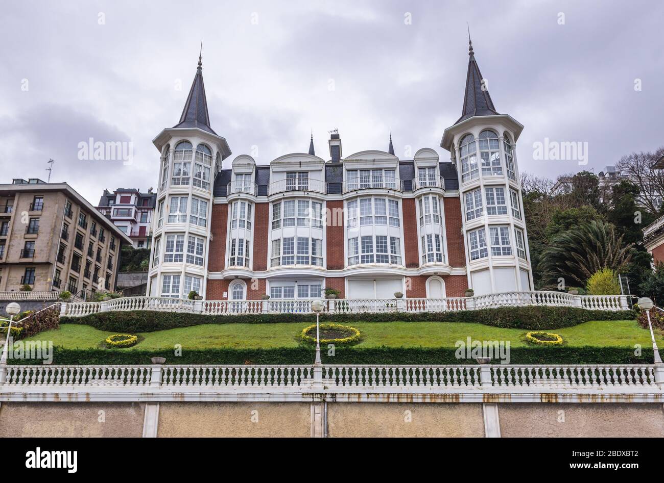 Crown of La Concha Beach Hotel in San Sebastian Küstenstadt in der baskischen Autonomen Gemeinschaft, Spanien Stockfoto
