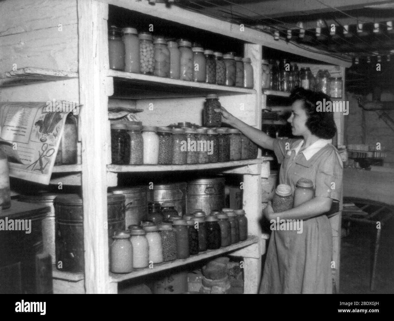 WWII, Home Canning, 1942 Stockfoto