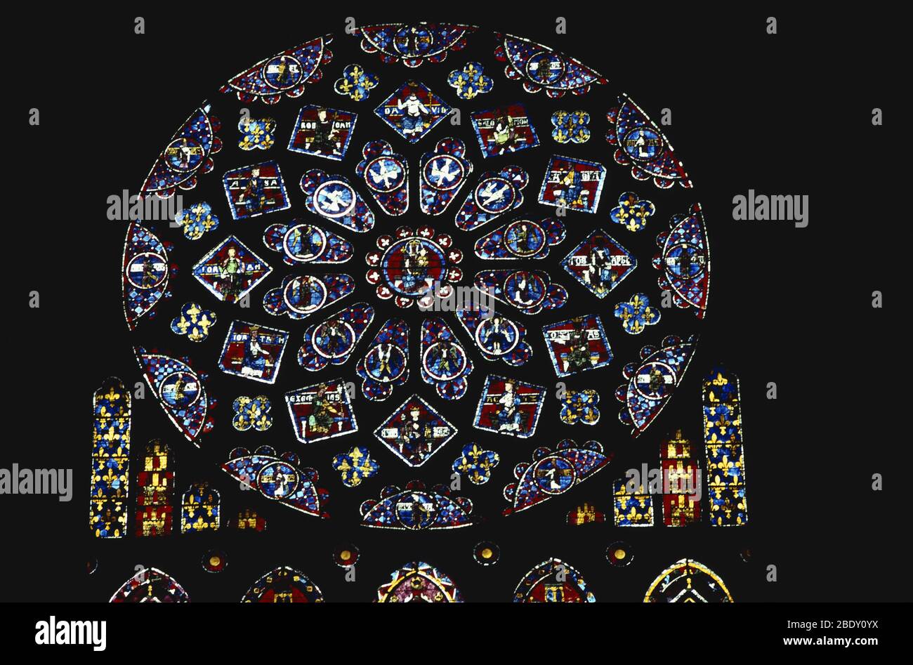 Rosenfenster in der Kathedrale von Chartres Stockfoto