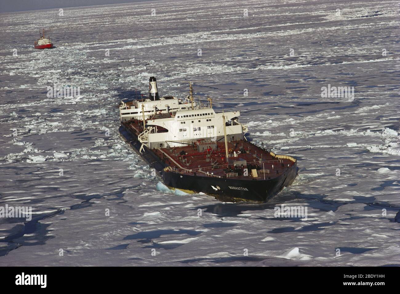 SS Manhattan führt MacDonald in der Nordwestpassage an Stockfoto