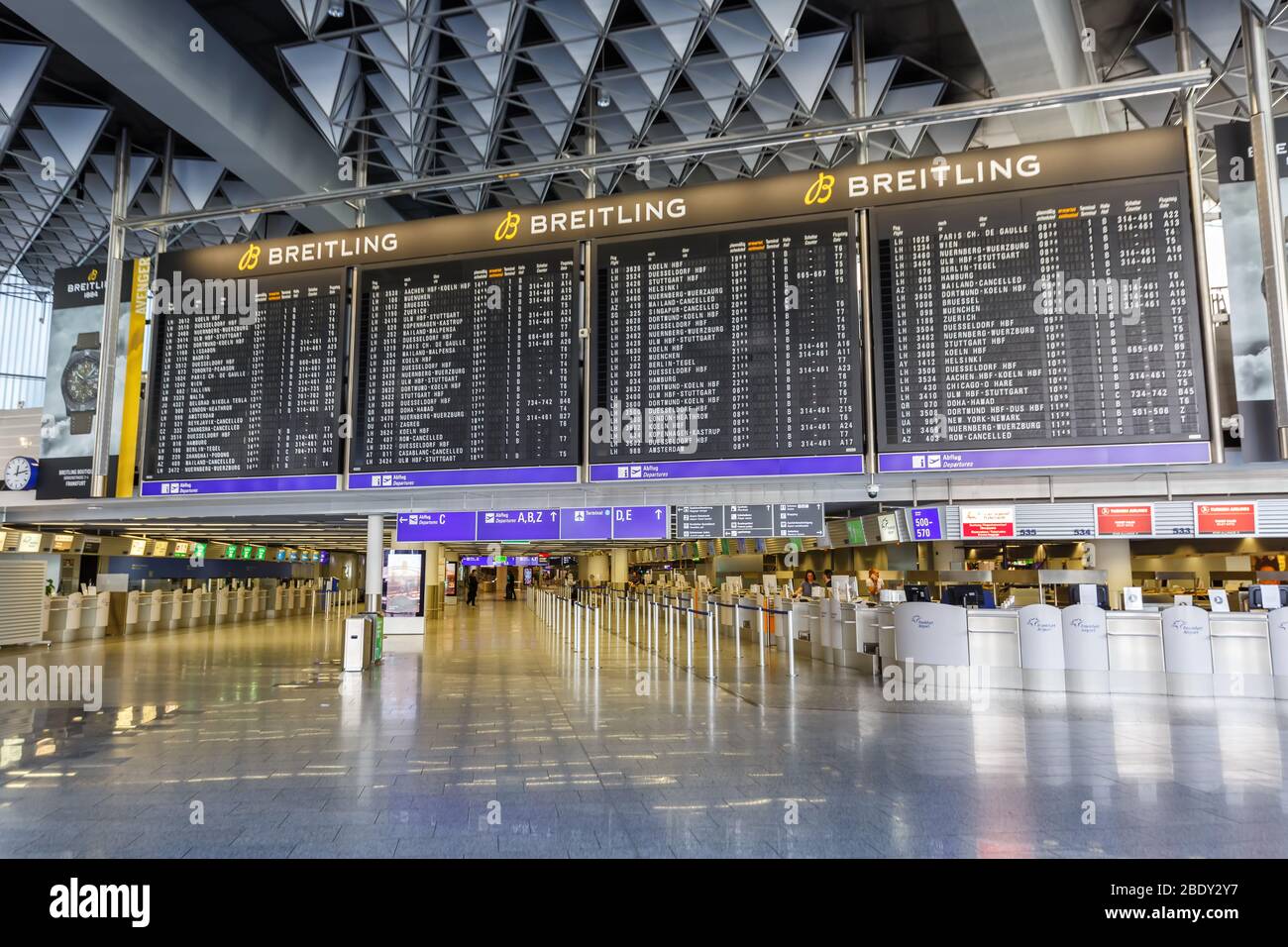 Flughafen Frankfurt Main Terminal 1 www.alamy.de