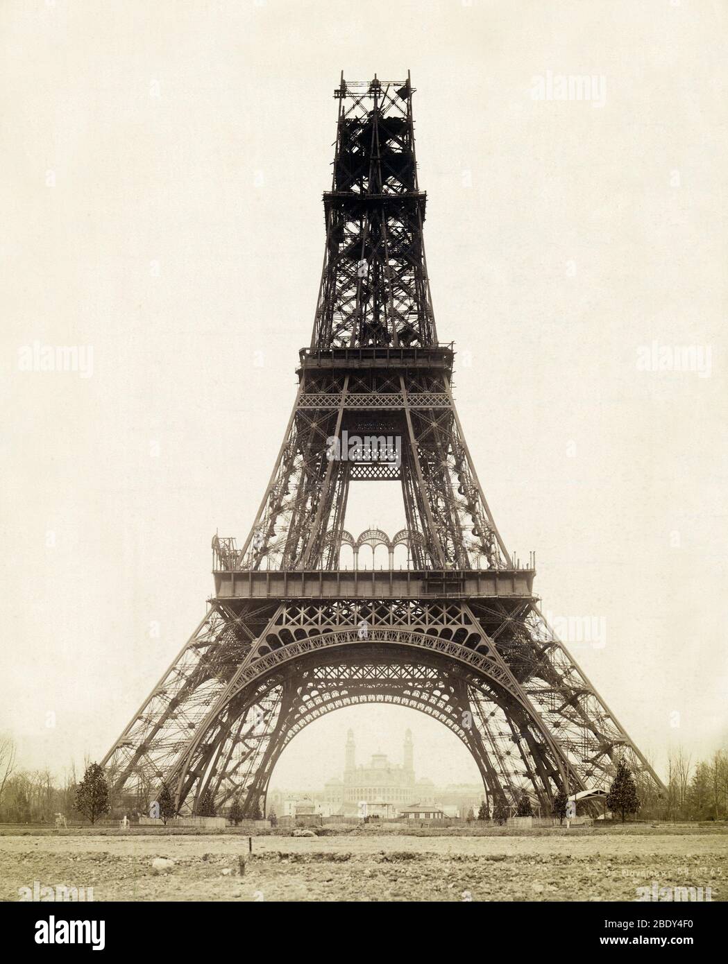 Fast Fertig Eiffelturm, 1888 Stockfoto
