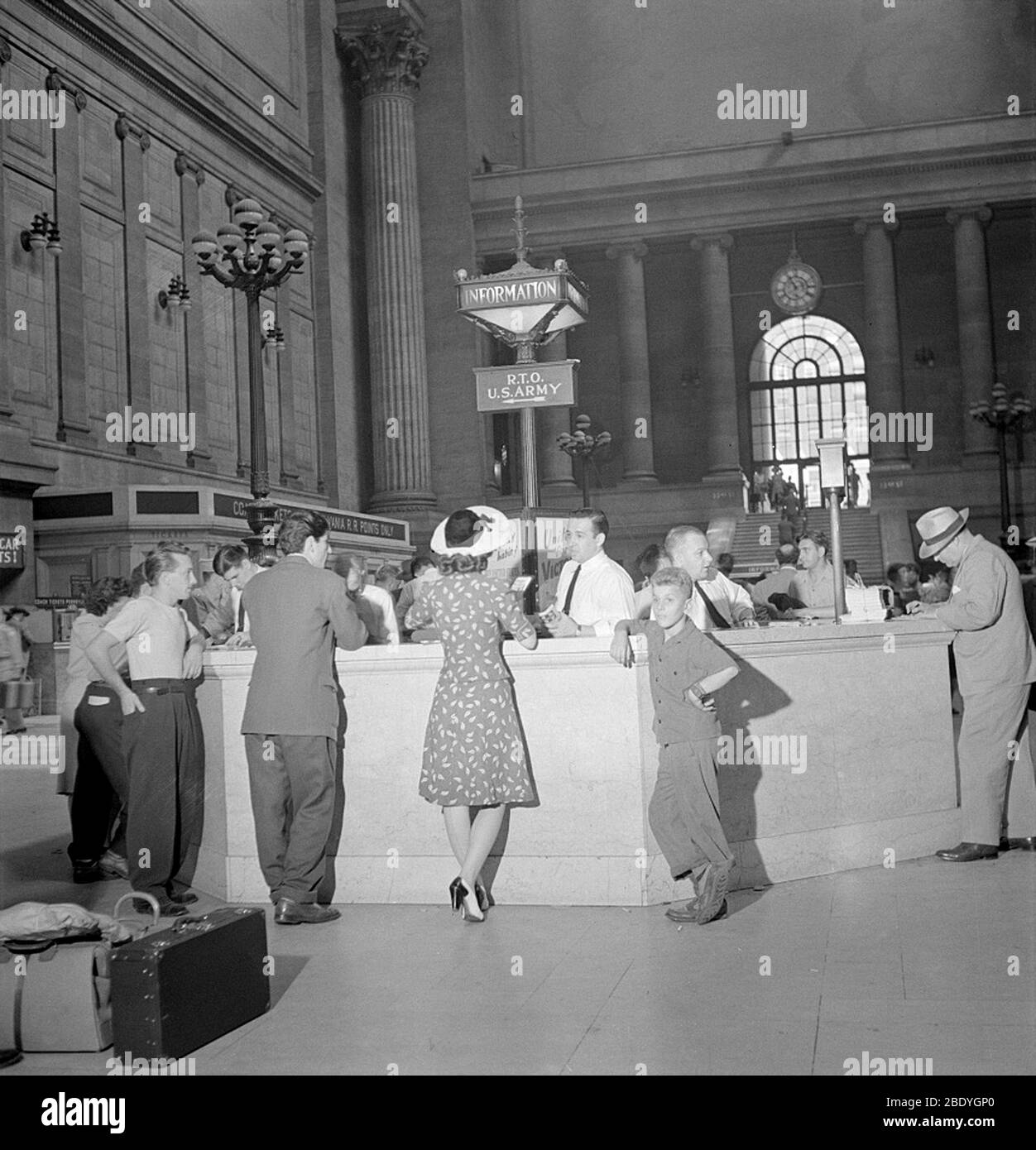 NYC, Penn Station, Info Booth, 1942 Stockfoto