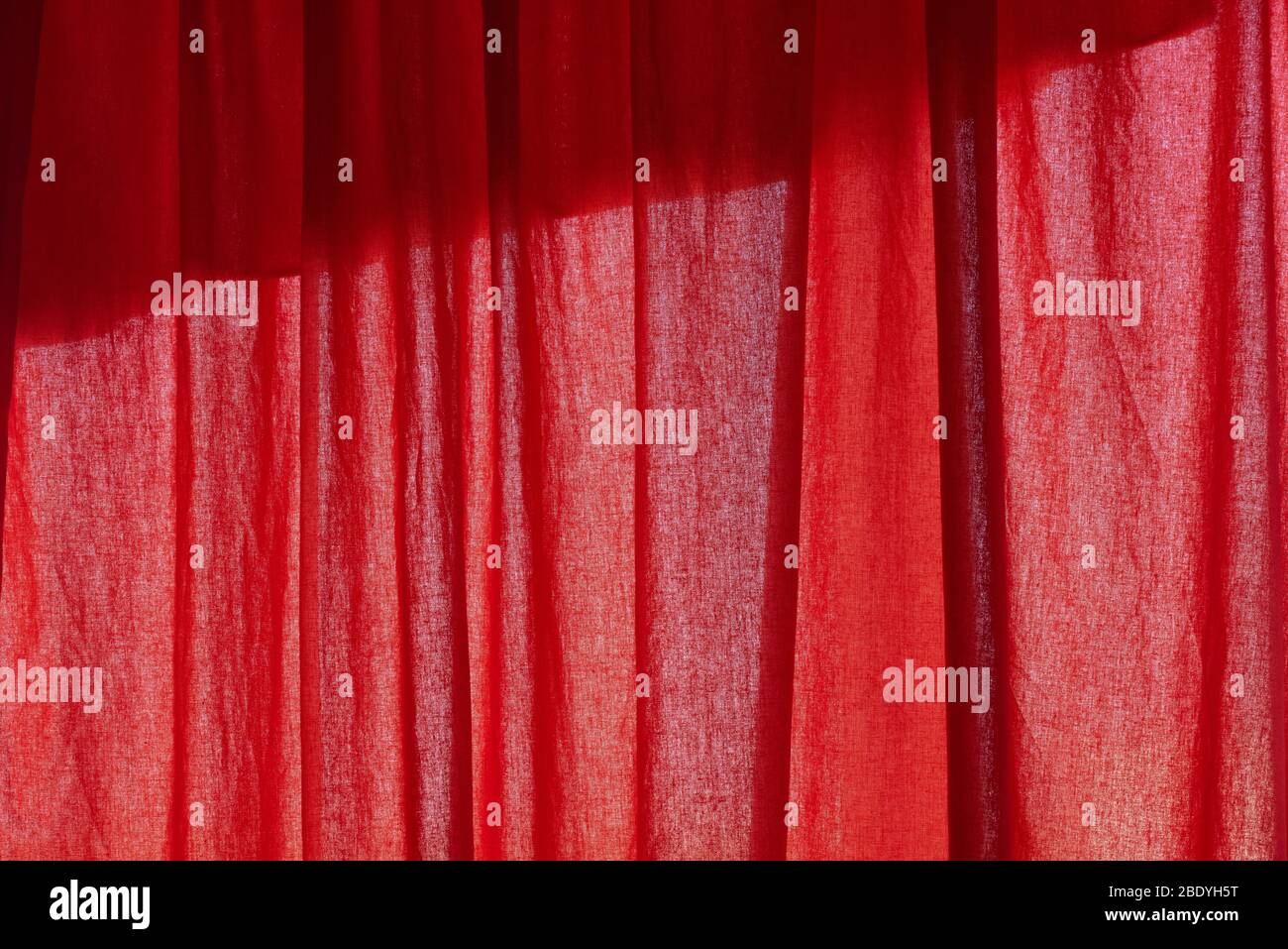 Roter Stoff Hintergrund Textur. rotes Tuch. - Stockfotografie: lizenzfreie  Fotos © DGolbay 282003306