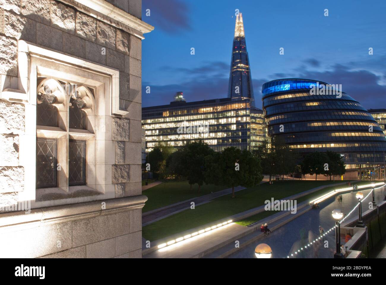 Abendlicht Riverside Mehr London Place, Riverside, London, SE1 2AF von Foster & Partners Arup Stockfoto