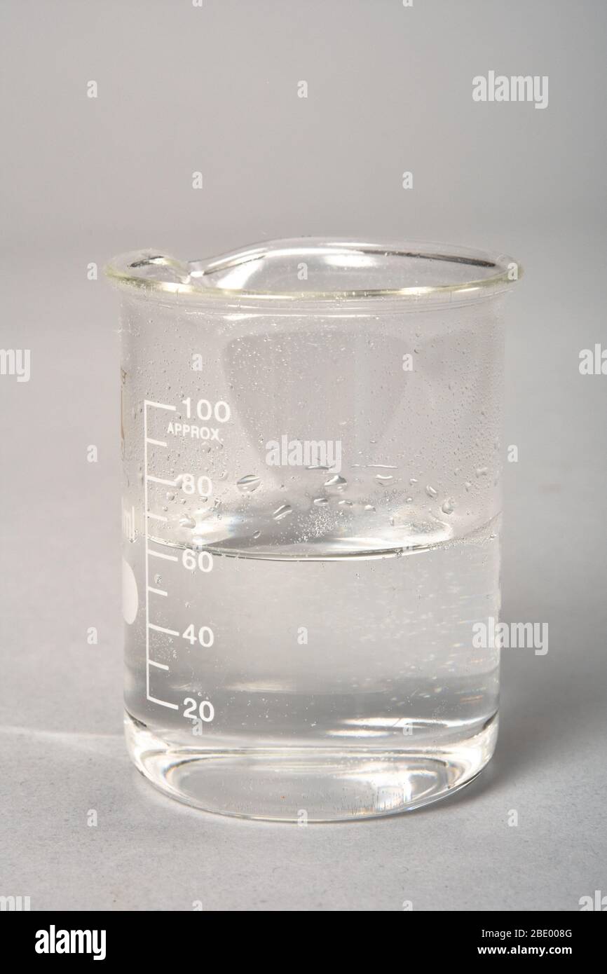 Salzsäure Reagiert Mit Magnesium Salzsäure und magnesium -Fotos und -Bildmaterial in hoher Auflösung – Alamy