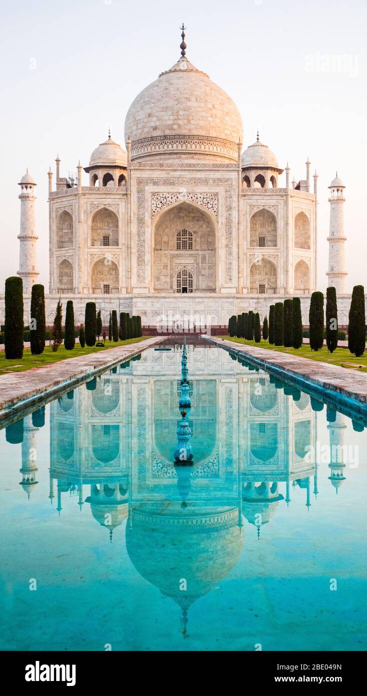 Taj Mahal Außenansicht, Agra, Uttar Pradesh, Indien Stockfoto