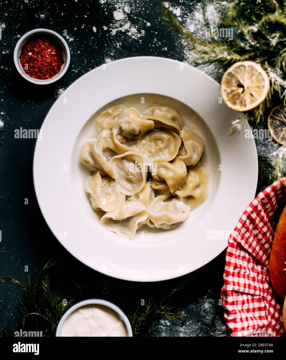 Knödel mit Zitrone und Pfeffer Stockfoto