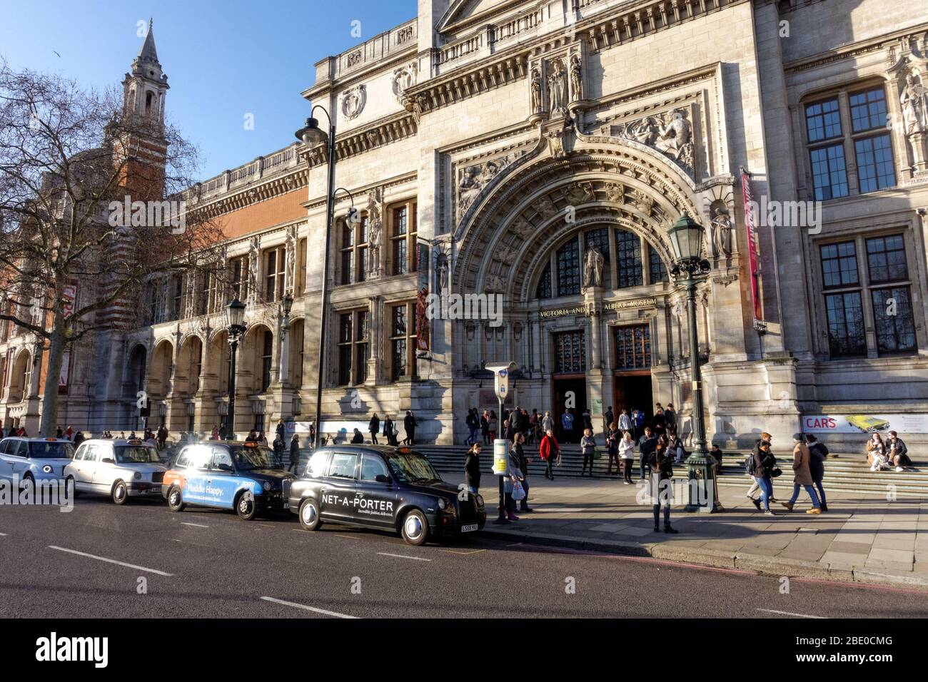 Haupteingang zum Victoria and Albert Museum, London, England Vereinigtes Königreich Großbritannien Stockfoto