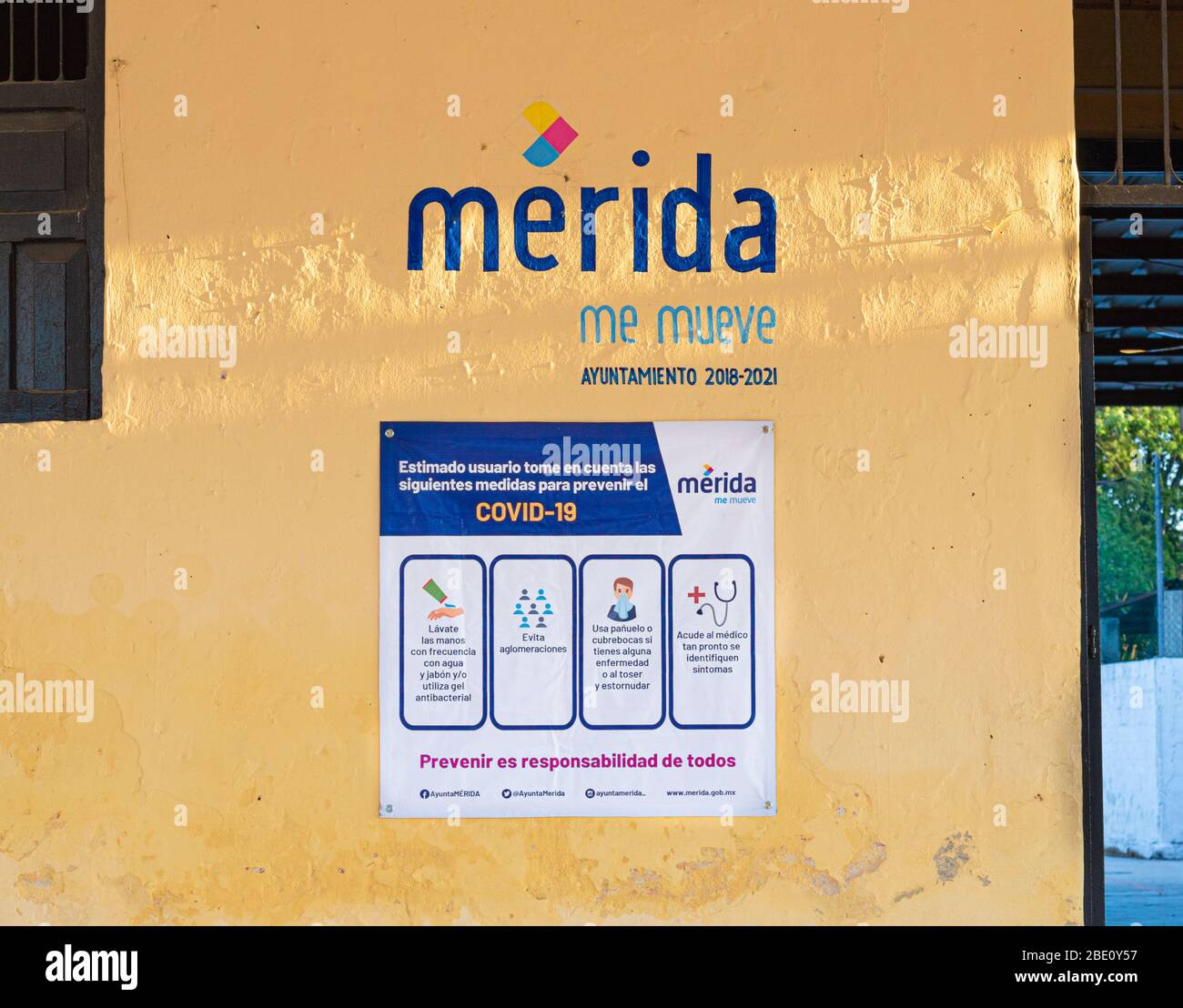 Coronavirus Covid 19 in Mexiko. Präventionsplakat der Regierung in Yucatan. Stockfoto