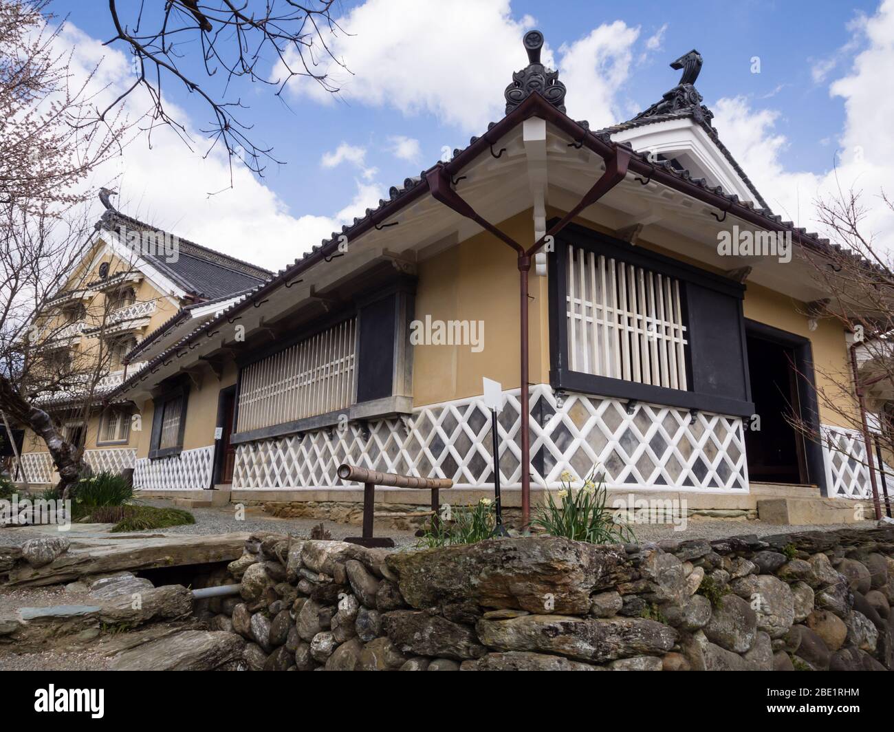 Uchiko, Japan - 3. März 2013: Frühfrühling in Kamihaga Residenz, ein traditionelles Handelshaus in der historischen Stadt Uchiko Stockfoto