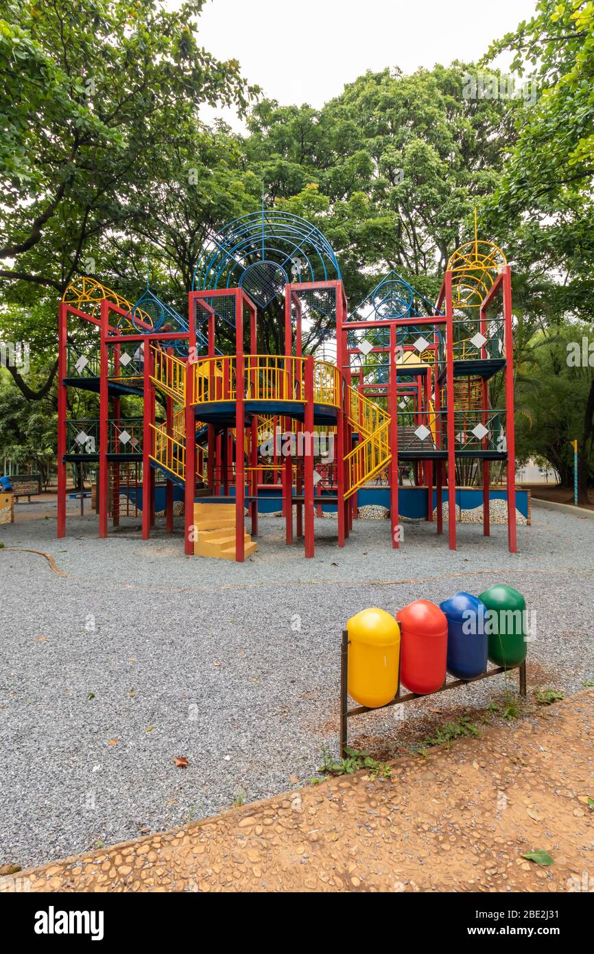 Spielplatz am See des Stadtparks der Stadt Belo Horizonte in Brasilien Stockfoto