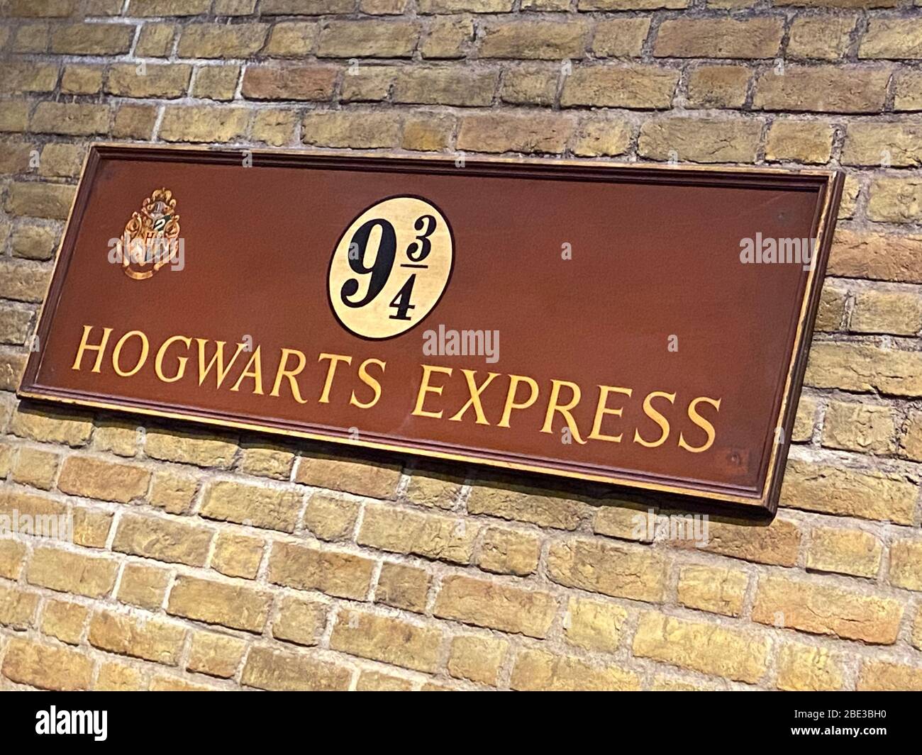 Harry potter gleis 9 3 4 Fotos und Bildmaterial in hoher Auflösung Alamy