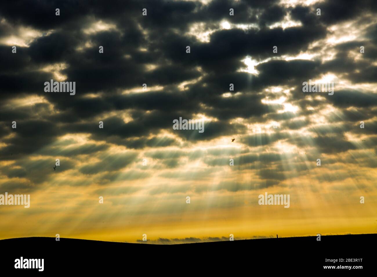 Licht durch Wolken Stockfoto