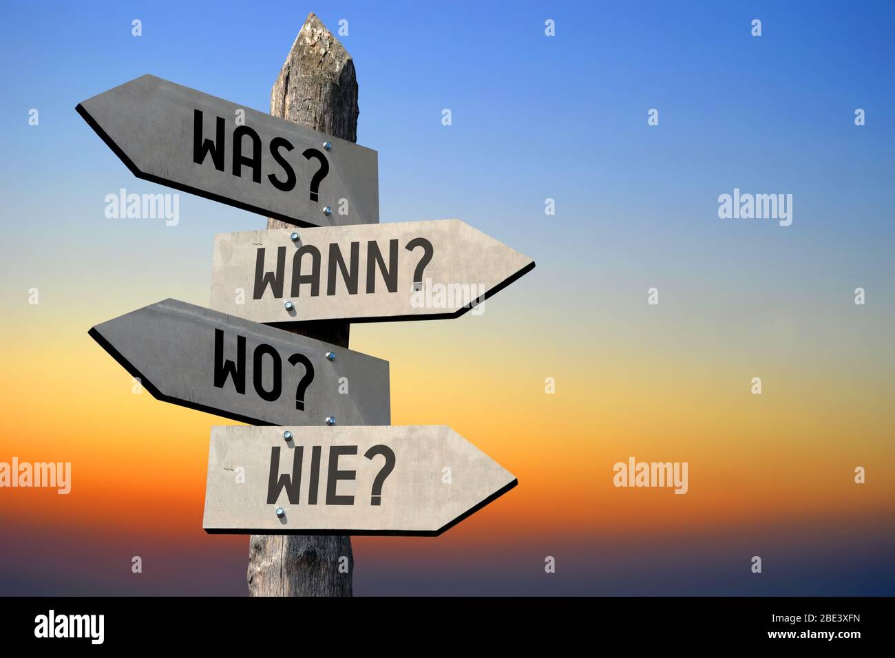 Was, wann, wo, wie deutscher Wegweiser Stockfotografie Alamy