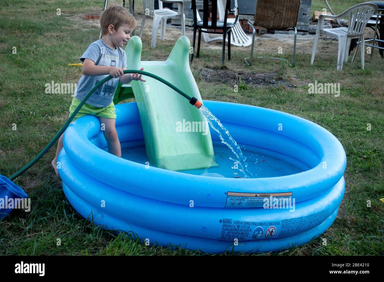 Spaß Mit Schlauch In Einem Pool Stockfotos und -bilder Kaufen - Alamy