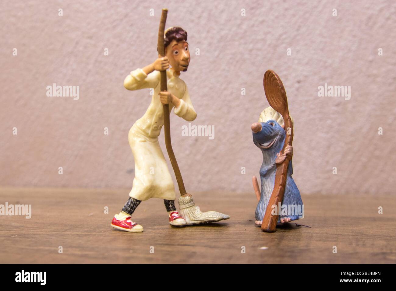 Cartoon Character Disney Stockfotos Und Bilder Kaufen Alamy