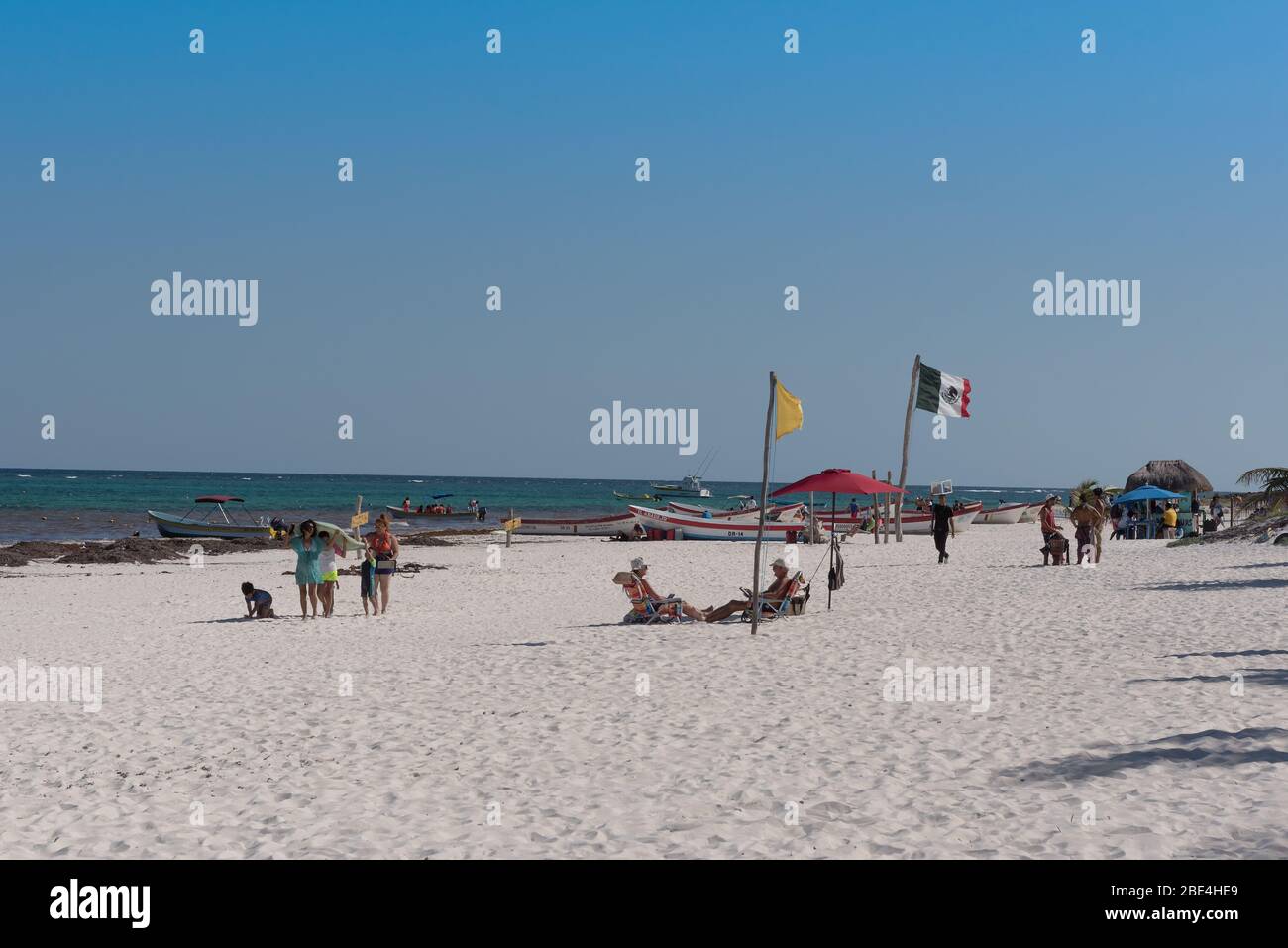 Touristen am Paradise Beach in Tulum, Yucatan Peninsula, Mexiko Stockfoto