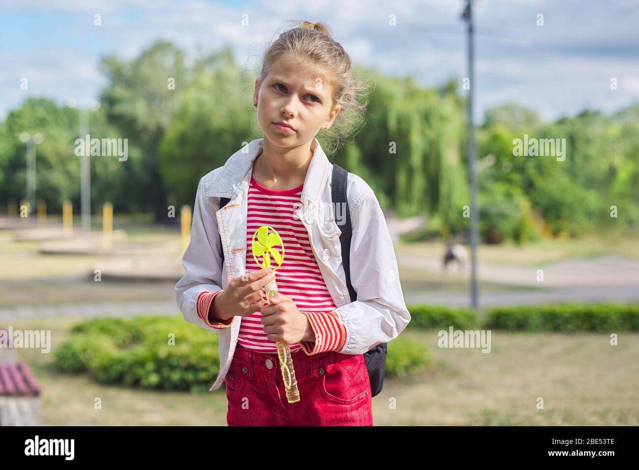 Porträt Der 9 Jährige Blonde Mädchen Fotos Und Bildmaterial In Hoher Auflösung Alamy 