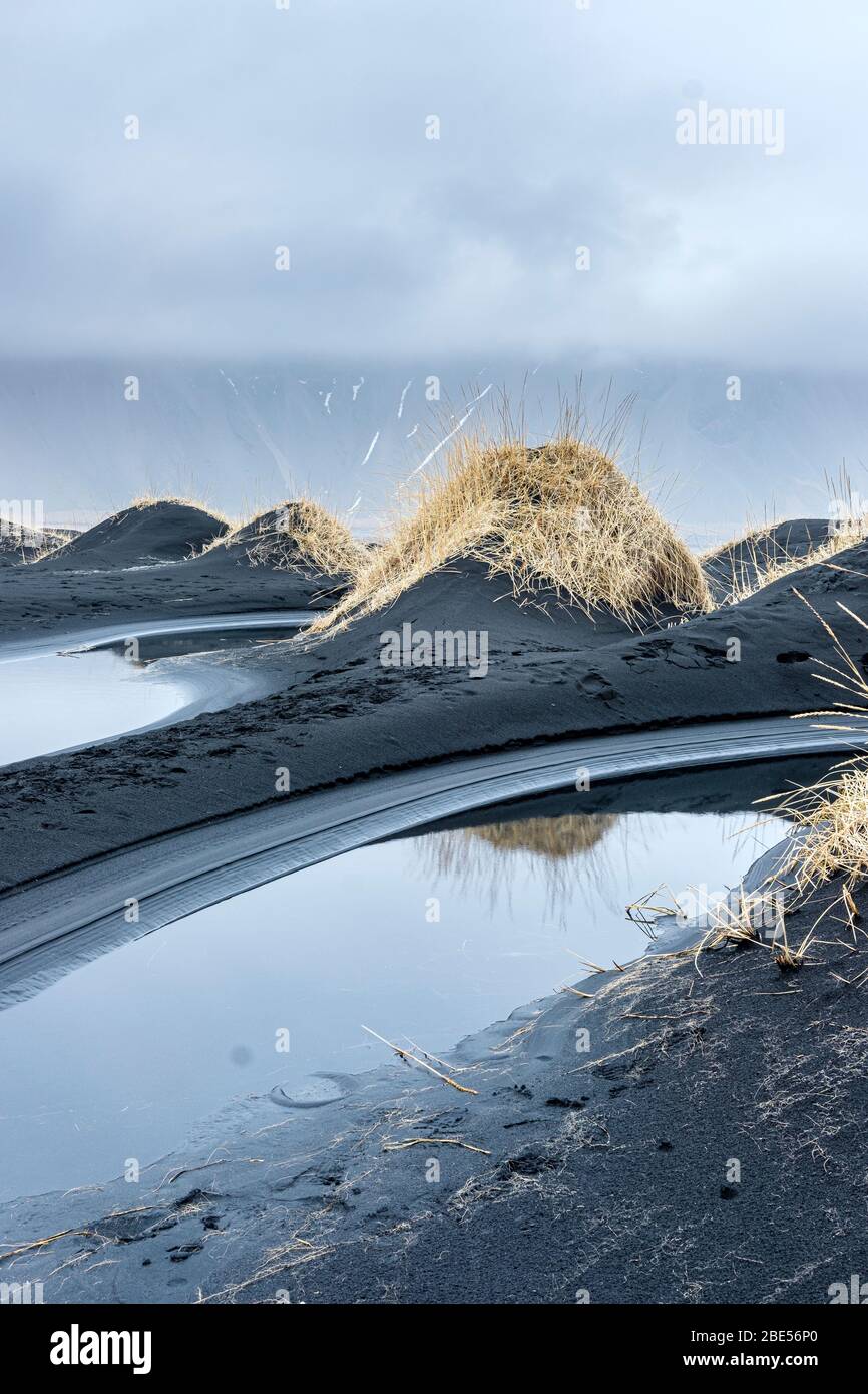 Stokkness schwarzer Sand, Hofn, Island Stockfoto