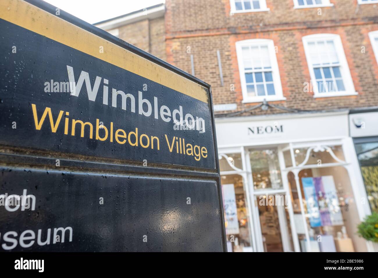 Wimbledon Village High Street - London, Großbritannien Stockfoto