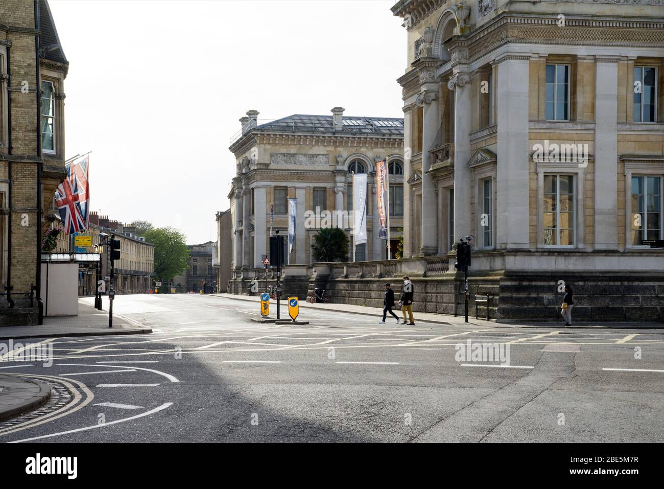 Oxford City Beaumont Street und Ashmolean Museum während der Corona Virus Sperre frei von allen Fußgängern. Stockfoto