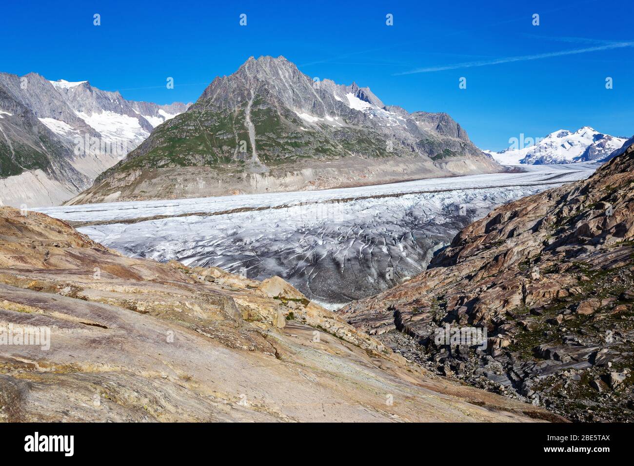 Der Aletschgletscher. Aletschgletscher. Glatte Steine. Die Ostbernischen Alpen im Schweizer Kanton Wallis. Schweiz. Stockfoto