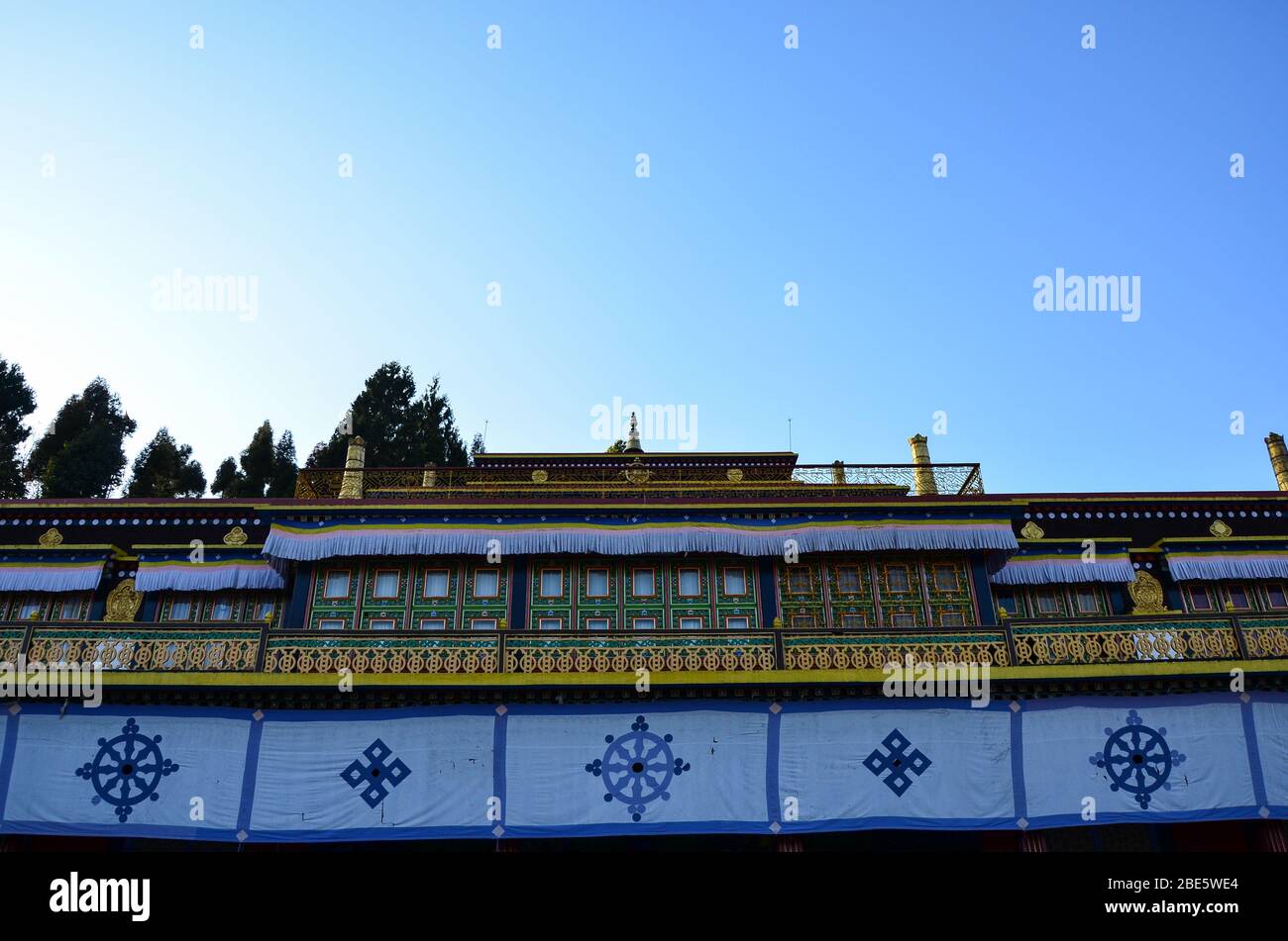 Außenansicht des schönen Rumtek-Klosters, Sikkim, Indien Stockfoto