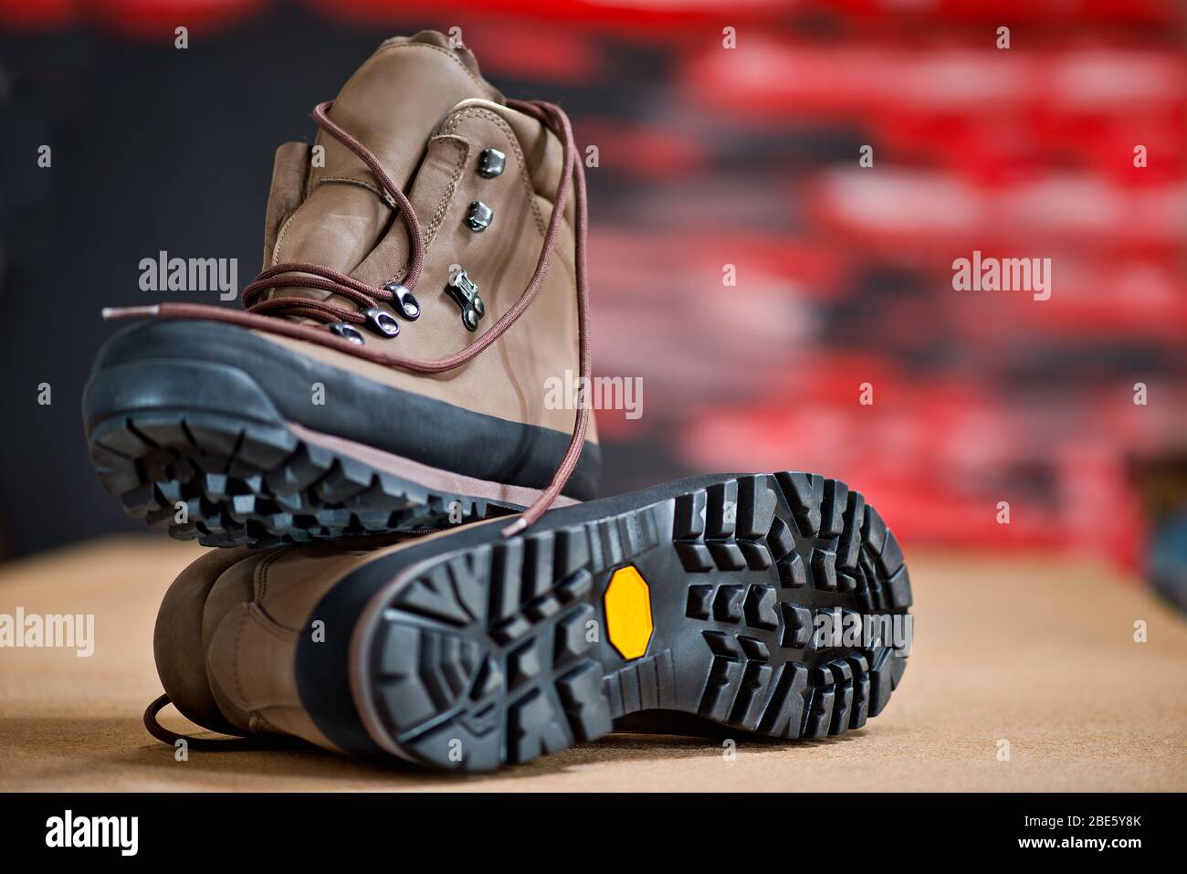 Diese Stiefel sind zum Wandern geeignet Stockfotografie - Alamy