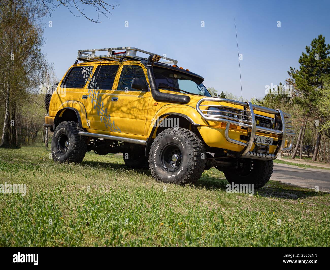 Landcruiser 80er serie -Fotos und -Bildmaterial in hoher Auflösung – Alamy