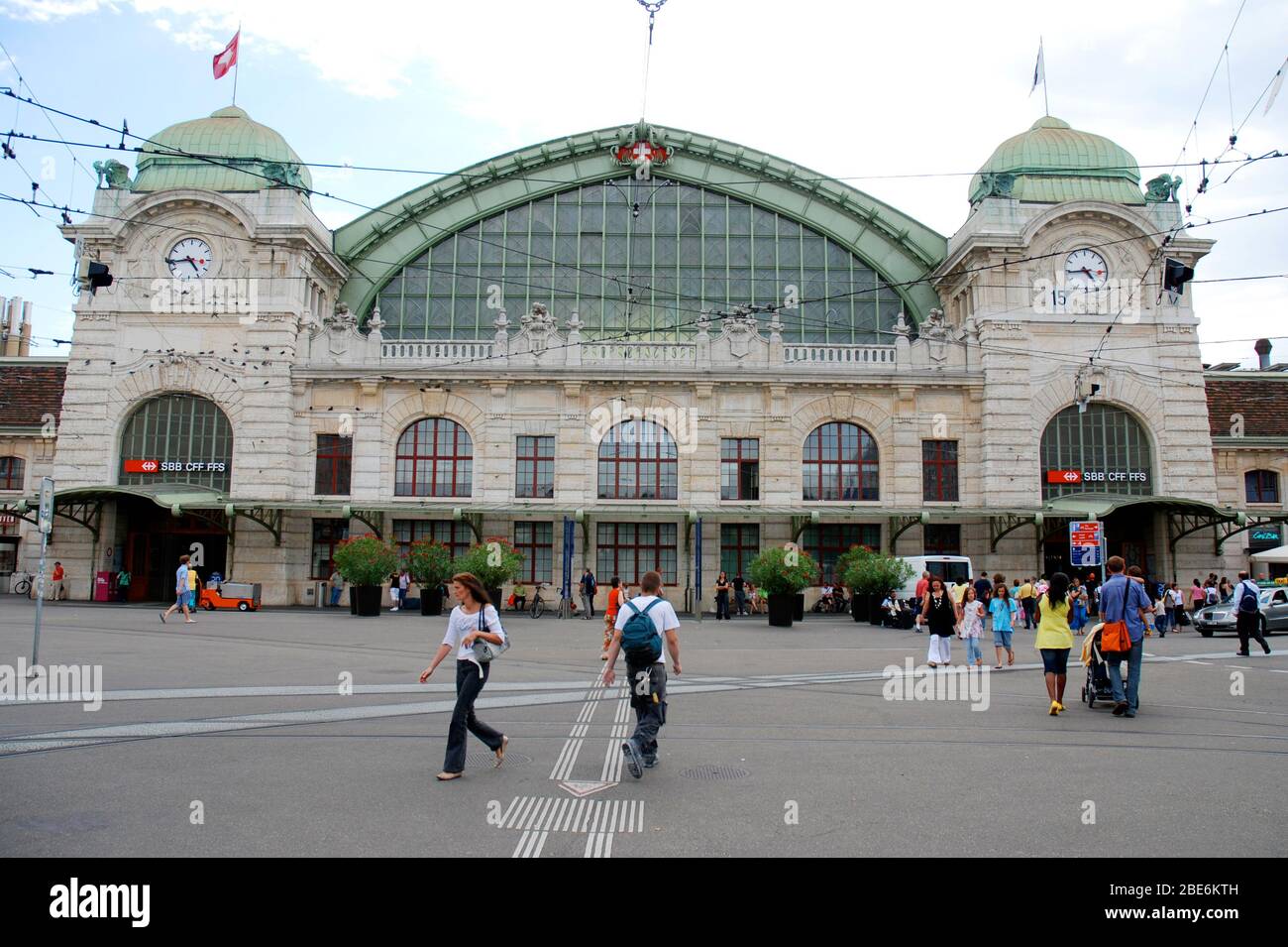 Basel, Schweiz 07-27-2009 Bahnhof genannt Schweizer Bahnhof größter Grenzbahnhof in europa Stockfoto