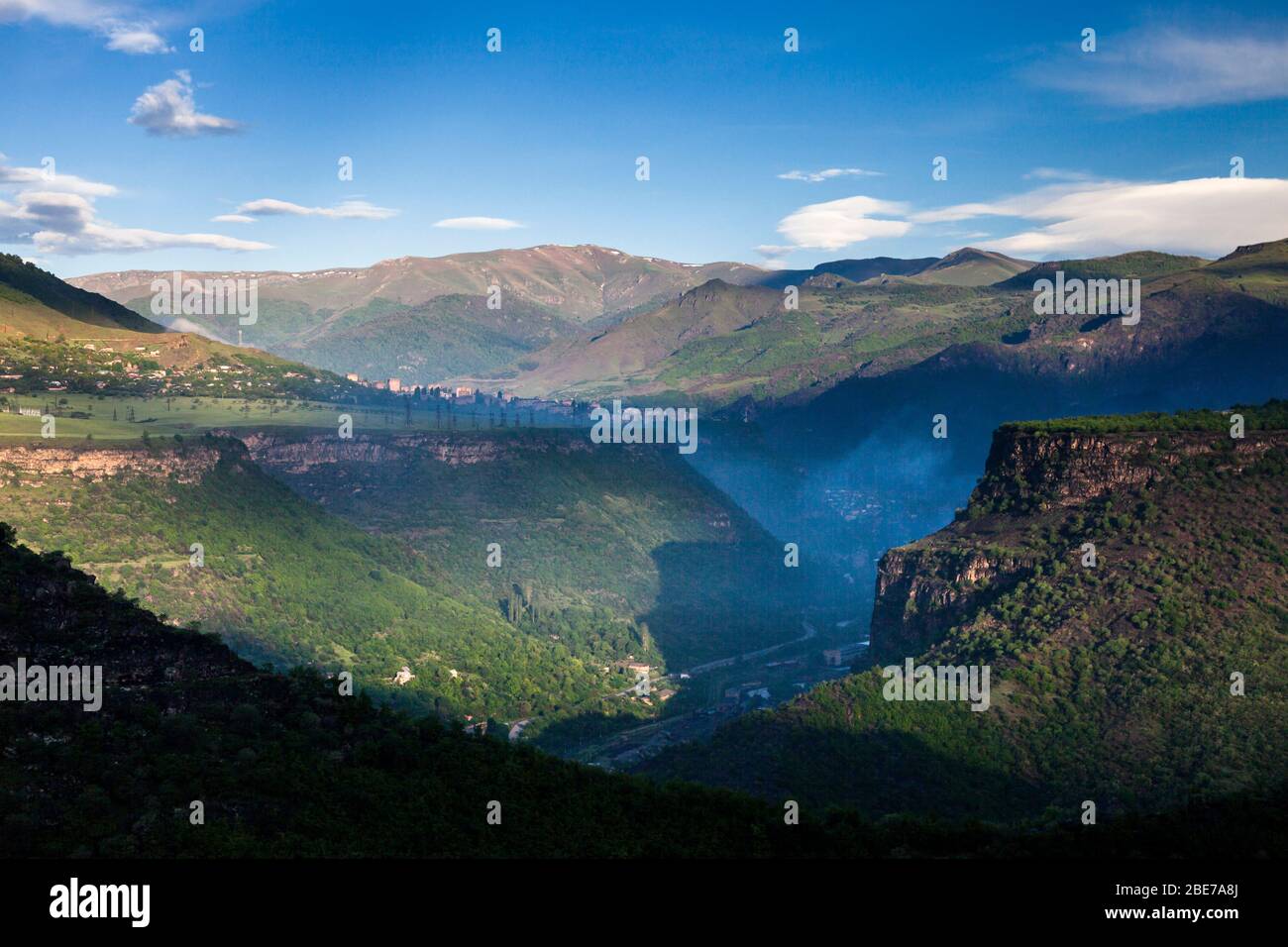 Morgenansicht der Schlucht von Debed in der Nähe von Kloster Haghpat, Haghpat, Provinz Lori, Armenien, Kaukasus, Asien Stockfoto