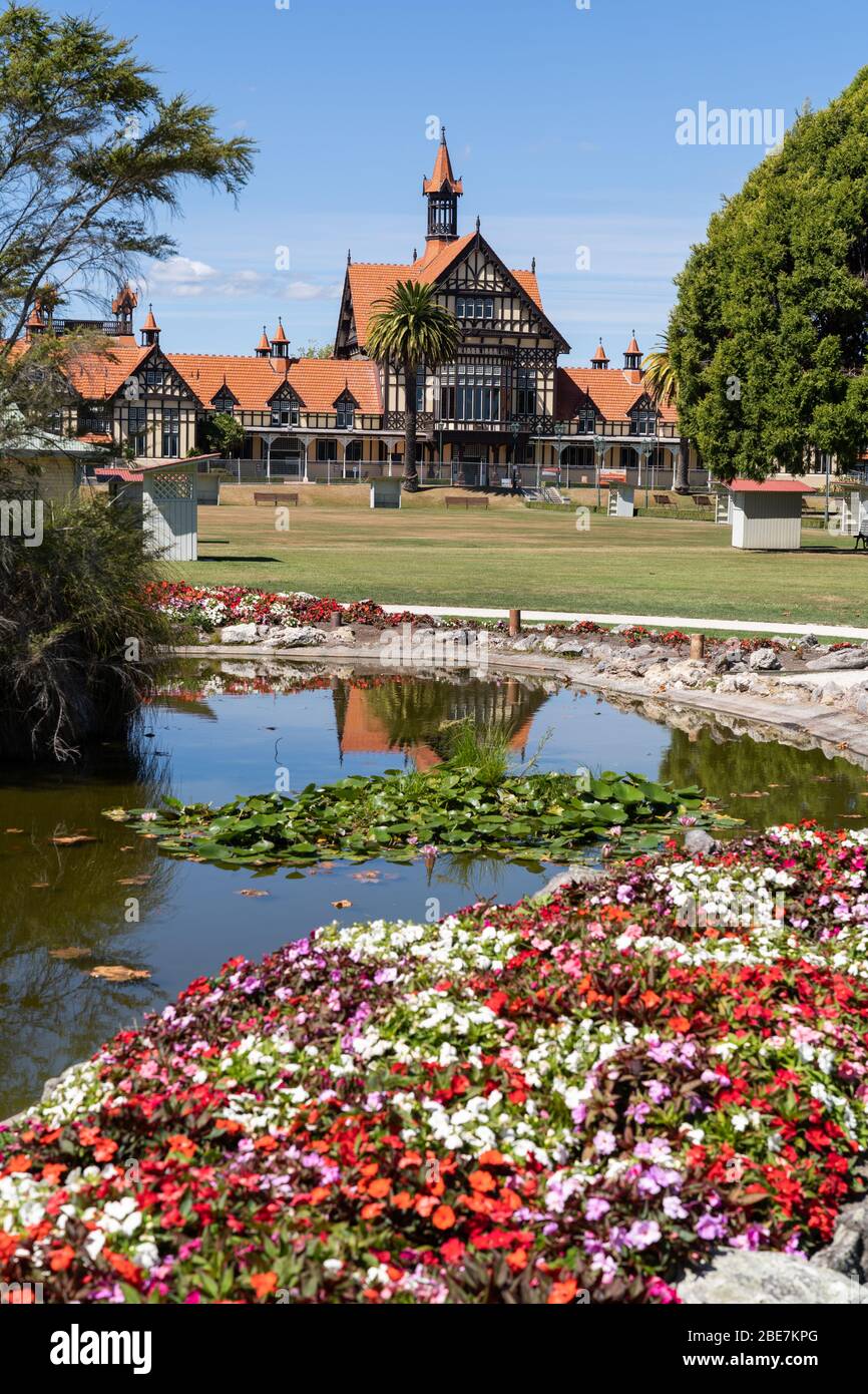 8/3/2020 schöne Aussicht mit Blumenpflanze bei Government Gardens, Rotorua, Neuseeland. Stockfoto