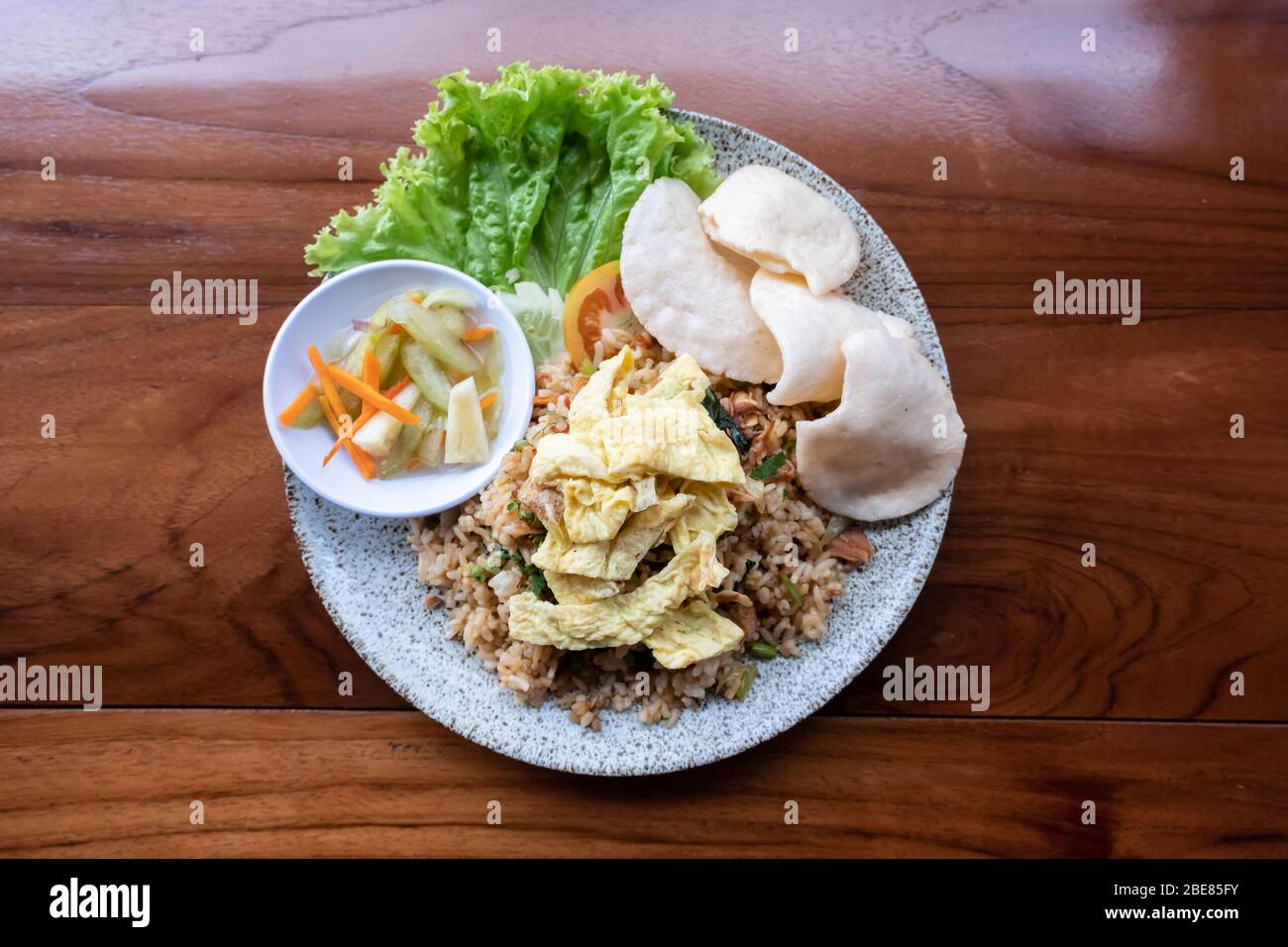 Traditionelles indonesisches Gericht sein Name ist Nasi Goreng Stockfoto