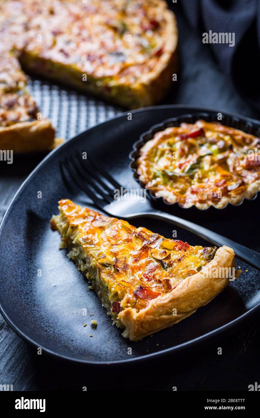 Mit sahne gefülltes französisches gebäck -Fotos und -Bildmaterial in ... Mit sahne gefülltes französisches gebäck -Fotos und -Bildmaterial in ...