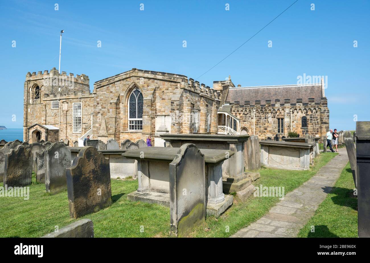 St. Mary's Church in Whitby an einem sonnigen Frühlingsnachmittag Stockfoto